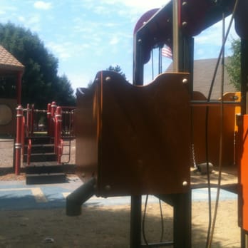Priory Park - Some of the play structured - Parks Near Me - River Forest, Illinois