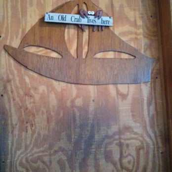 Papa’s Fish House - Funny Door post inside - Seafood Near Me - Lighthouse Point, Florida Papa’s Fish House - Funny Door post inside - Seafood Near Me - Lighthouse Point, Florida