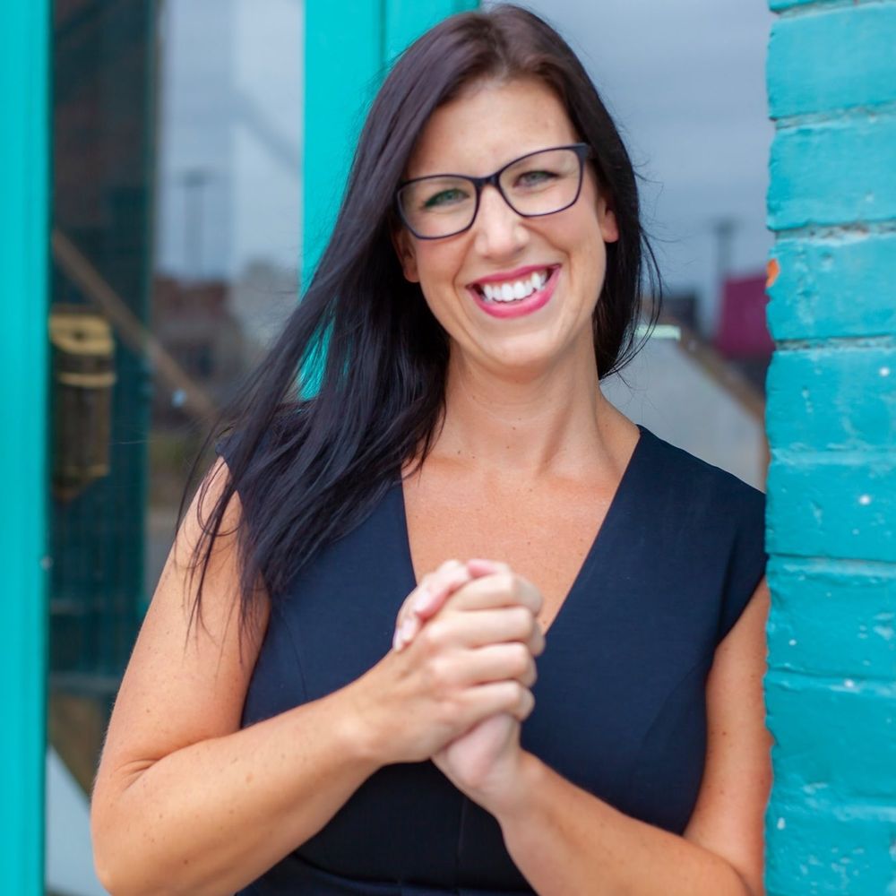 HOLLY RENFRO PLATINUM REALTY Updated September 2024 Contact Agent