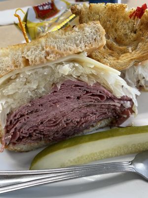 Schwartz's Delicatessen by null