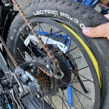 CycloPunk - Old tubes and a rusted drivetrain were holding this Lectric e-bike back. - Bike Repair/Maintenance Near Me CycloPunk - Old tubes and a rusted drivetrain were holding this Lectric e-bike back. - Bike Repair/Maintenance Near Me