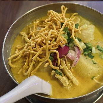 Thai Country Cafe - Khao soi (Chang Mai noodles) - Thai Near Me - Saint Louis, Missouri