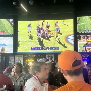Neighbors Gulch - Sports Bars Near Me - Nashville, Tennessee Neighbors Gulch - Sports Bars Near Me - Nashville, Tennessee