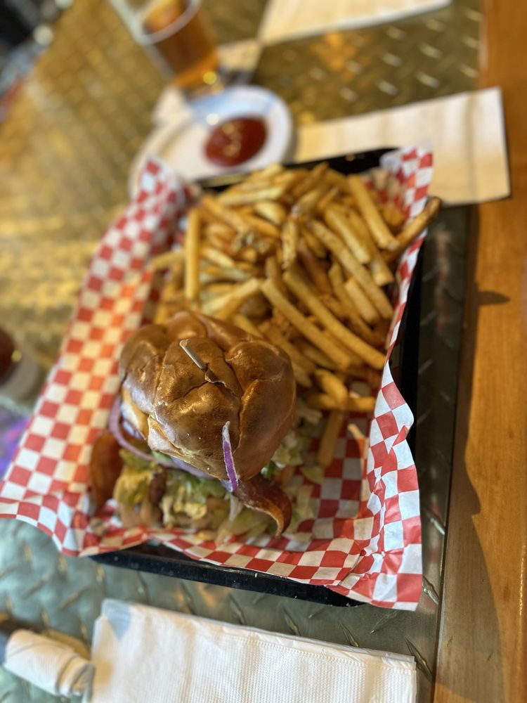 Trackside Station Grill & Bar