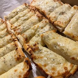 Freightrain Pizza - Cheesy French bread (full size - comes with 2 sauces)