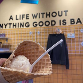 Van Leeuwen - Honeycomb - Ice Cream & Frozen Yogurt Near Me - New York, New York Van Leeuwen - Honeycomb - Ice Cream & Frozen Yogurt Near Me - New York, New York
