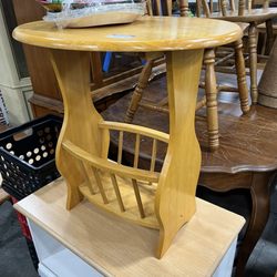 Table with magazine rack
