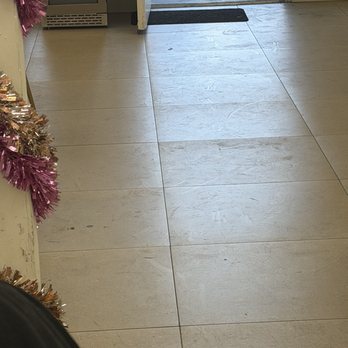 Blooming Nails - Dirty floors. - Nail Salons Near Me - San Bernardino, California Blooming Nails - Dirty floors. - Nail Salons Near Me - San Bernardino, California
