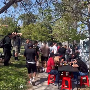 Mariscos El Faro - The crowd but don't let it scare you - Food Trucks Near Me - Los Angeles, California Mariscos El Faro - The crowd but don't let it scare you - Food Trucks Near Me - Los Angeles, California
