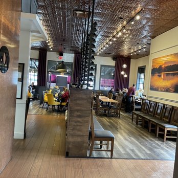 Red White & Brew - Restaurant Dining Area - New American Near Me - Prescott, Arizona Red White & Brew - Restaurant Dining Area - New American Near Me - Prescott, Arizona