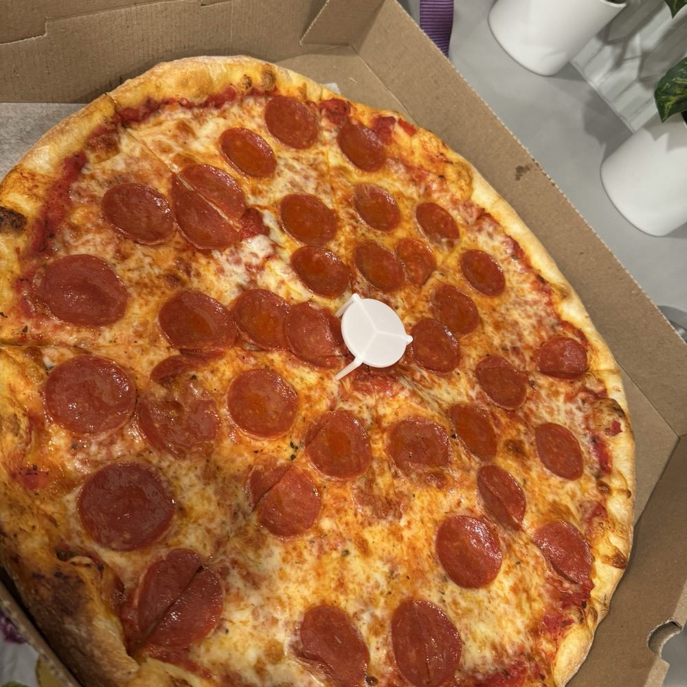 Vinnie’s Pizza - 16" pizza - Pizza Near Me - Old Bridge Township, New Jersey Vinnie’s Pizza - 16" pizza - Pizza Near Me - Old Bridge Township, New Jersey