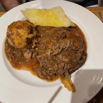Giorlando's Restaurant - Hamburger Steak - Italian Near Me - Metairie, Louisiana Giorlando's Restaurant - Hamburger Steak - Italian Near Me - Metairie, Louisiana