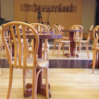 The Jazzcaffè - So much space to kick it and study. - New American Near Me - Berkeley, California