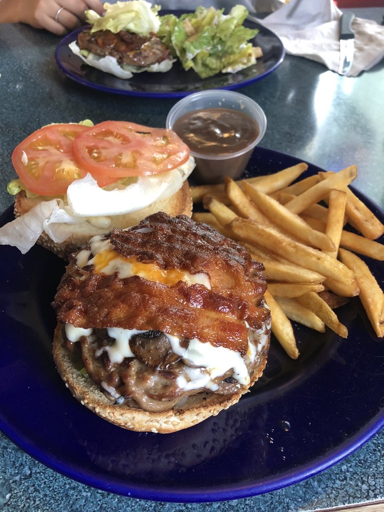 HILLTOP PUB 13 Photos & 16 Reviews 8220 106 Avenue NW, Edmonton