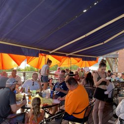Donnys bottoms up bar and grill