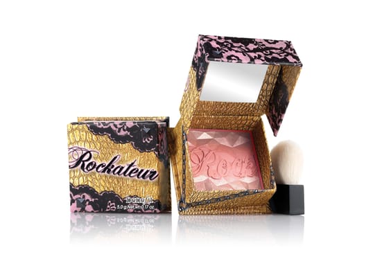 Benefit Cosmetics Boutique & Brow Bar by null