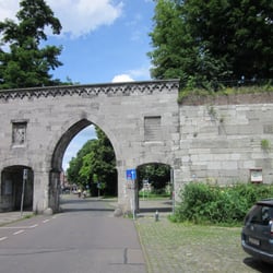 Der Nolenspark an der Maas