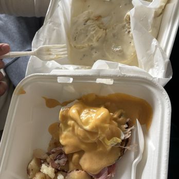 Good Harvest Cafe - Biscuits and gravy and eggs Benedict. - Seafood Near Me - Crescent City, California