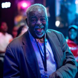 The High Note Karaoke Lounge - The look on Richards face at karaoke is priceless!