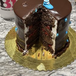 Los Globos bakery - Black Forest cake with ganache.