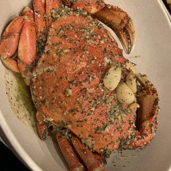 Karai Crab - Whole Dungeness crab in garlic butter - Seafood Near Me - Honolulu, Hawaii
