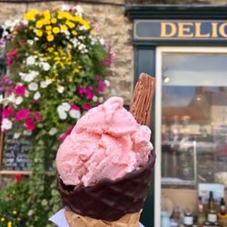 Hunters Of Helmsley - Strawberry and Cherry