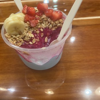 Nautical Bowls - Sunrise bowl - yum - Juice Bars & Smoothies Near Me - Lakeville, Minnesota