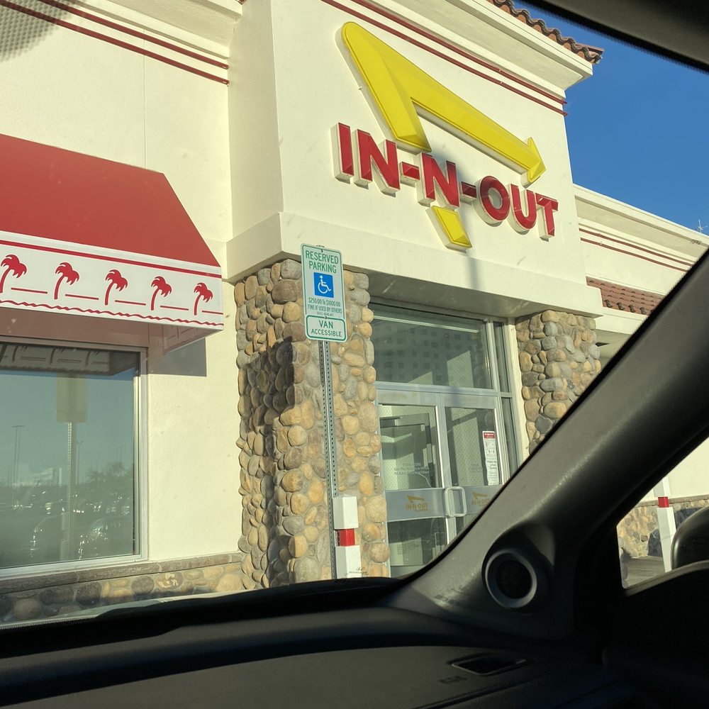 In-N-Out Burger - Fast Food Near Me - Laughlin, Nevada