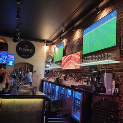 Time-Out Pub - Great bar to watch soccer match