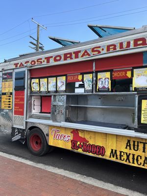Tacos El Rodeo by null