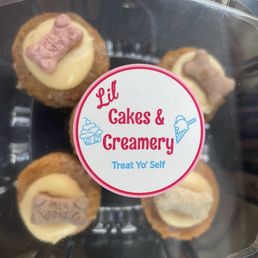 5 Pupcakes 5 Pupcakes