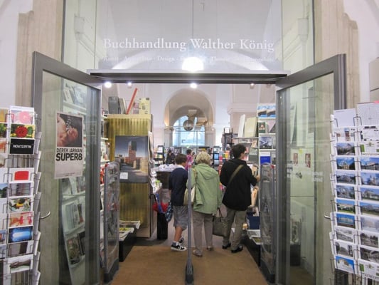 Buchhandlung Walther König im MQ by null
