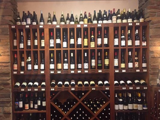 Vintage Harlem Wine & Spirits by null