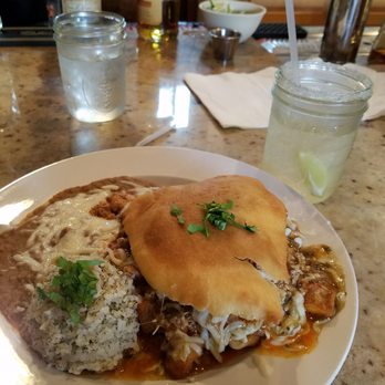 Verde - Sopapilla with rice and chicken - Mexican Near Me - Lihue, Hawaii Verde - Sopapilla with rice and chicken - Mexican Near Me - Lihue, Hawaii