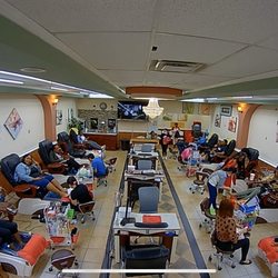 Nails Luv & Spa - Busy busy
