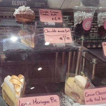 Malu - Example of what he had to go - Desserts Near Me - Honolulu, Hawaii Malu - Example of what he had to go - Desserts Near Me - Honolulu, Hawaii