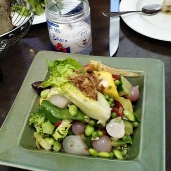Le Comptoir - Salad saison. - Bistros Near Me - Paris, 75 Le Comptoir - Salad saison. - Bistros Near Me - Paris, 75