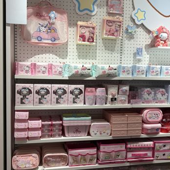 Miniso - Accessories Near Me - Altamonte Springs, Florida