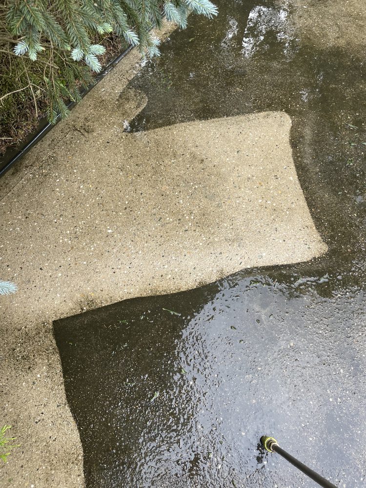 Slide of D & M Home Specialist