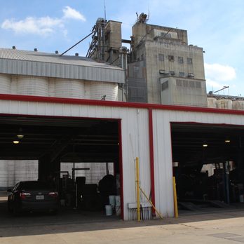 Mr. Tire Auto Service Center - Auto Repair Near Me - El Campo, Texas Mr. Tire Auto Service Center - Auto Repair Near Me - El Campo, Texas