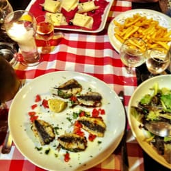 L'Escalinada - The stuffed sardines are excellent. As to the beef carpaccio, had better but still not bad! Service is good. Friendly