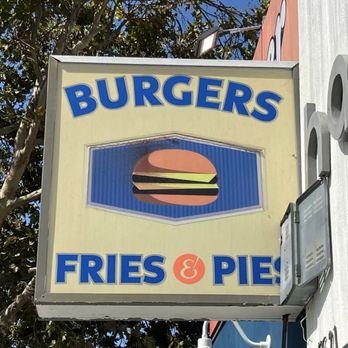Goldburger - sign - Burgers Near Me - Los Angeles, California Goldburger - sign - Burgers Near Me - Los Angeles, California