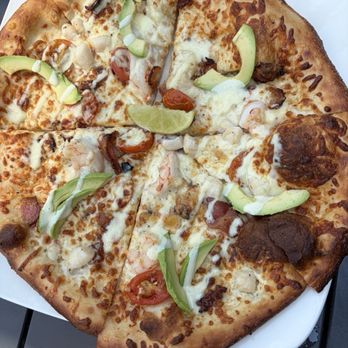 Salty's Beach House Restaurant - Bahama breeze pizza - Seafood Near Me - Penticton, British Columbia Salty's Beach House Restaurant - Bahama breeze pizza - Seafood Near Me - Penticton, British Columbia