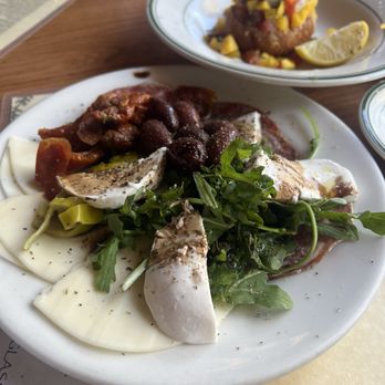 Sorella Caffe - Insalata Mista - Italian Near Me - Fairfax, California Sorella Caffe - Insalata Mista - Italian Near Me - Fairfax, California
