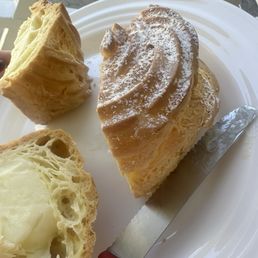 Eclairs