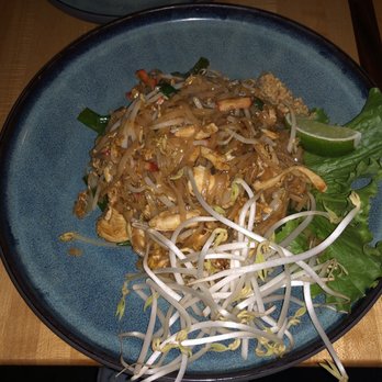 Beau Thai - Pad Thai with Chicken - Thai Near Me - Washington, DC, District of Columbia