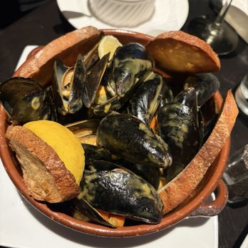 M.J. O'Connor's Seaport - Steamed Mussels - American Near Me - Boston, Massachusetts M.J. O'Connor's Seaport - Steamed Mussels - American Near Me - Boston, Massachusetts