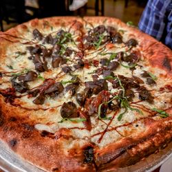 Cipollina pizza ($18)