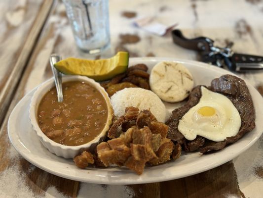 Patacon Pisao by null