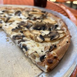 Elkhorn Pizzeria - Pizza